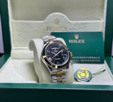Rolex Roman Black Dail True Tone Day&Date
