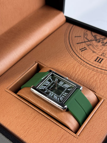Universal Point Old Money Style Green Strap Original