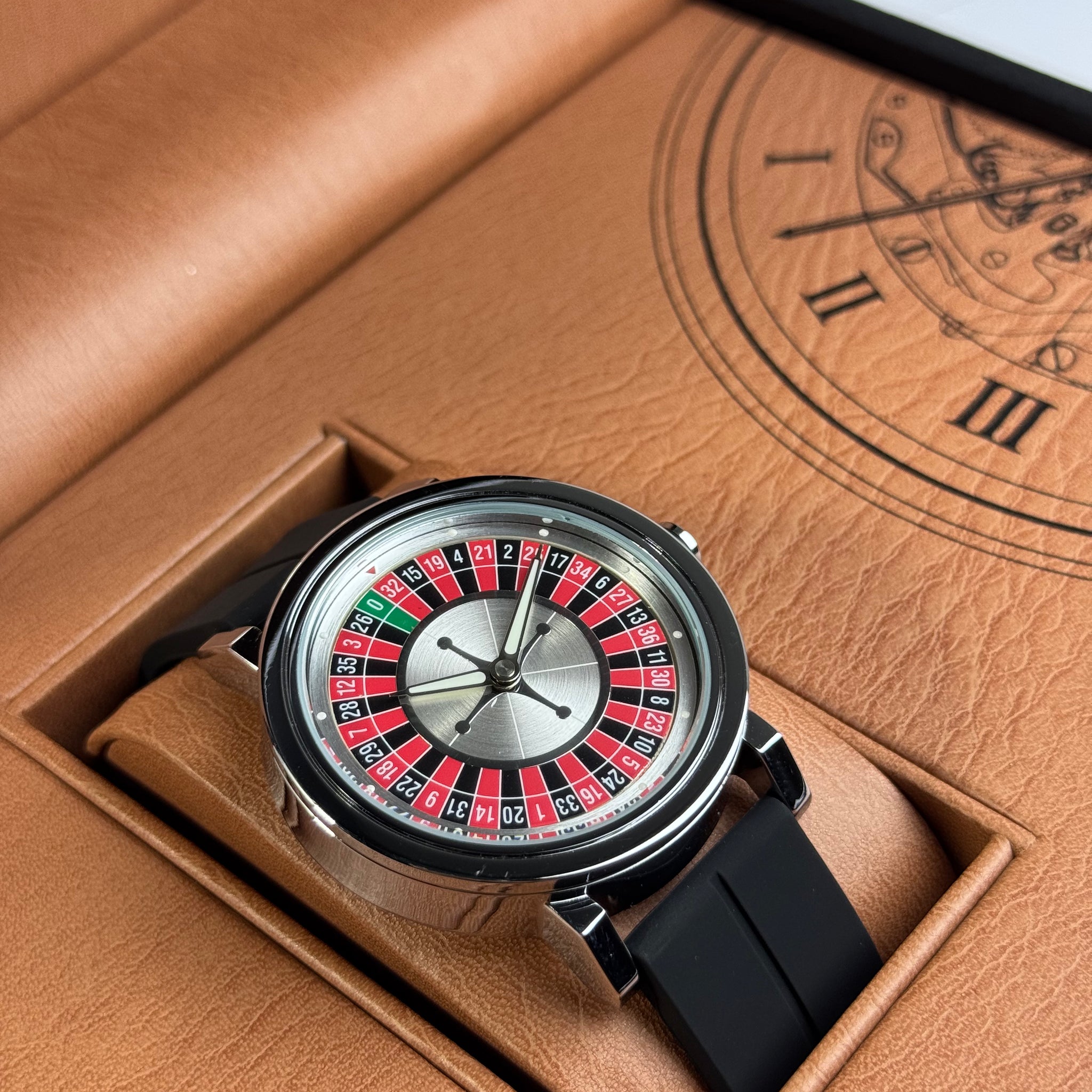 Casino With Black Silicon Strap Rotating Dail